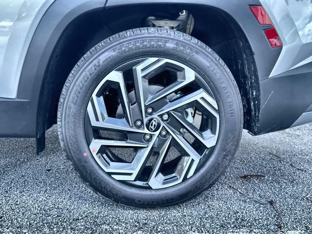 New 2026 Shimmering Silver Hyundai SEL Plus FWD image 11