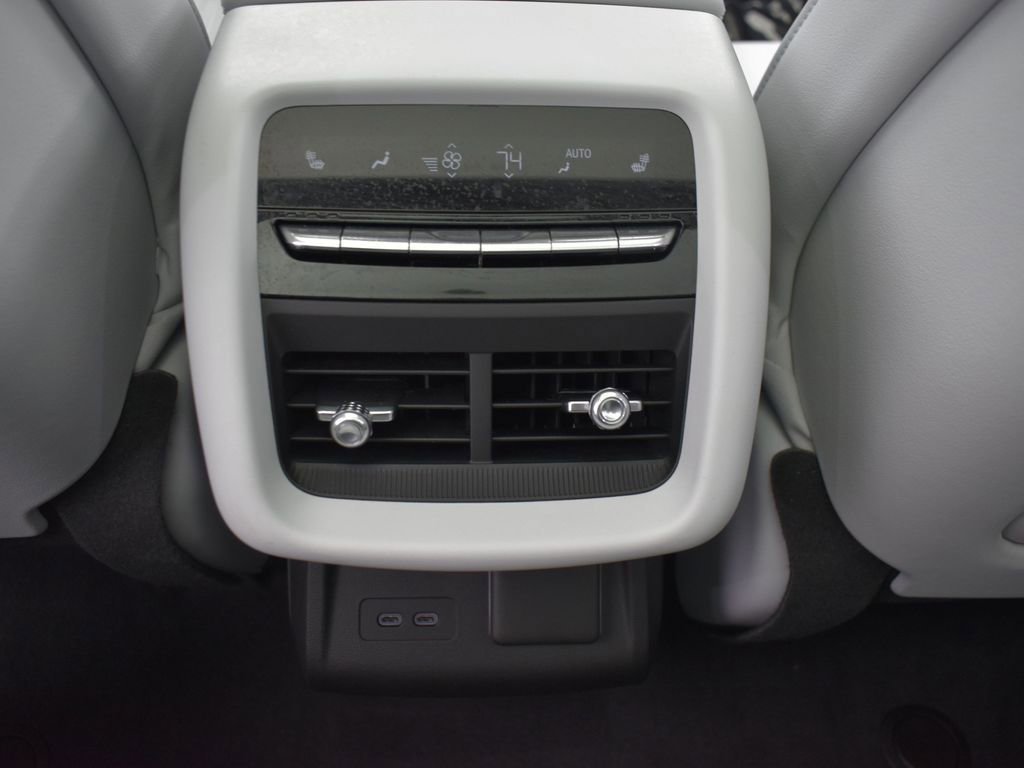 2024 CADILLAC LYRIQ - Image 24