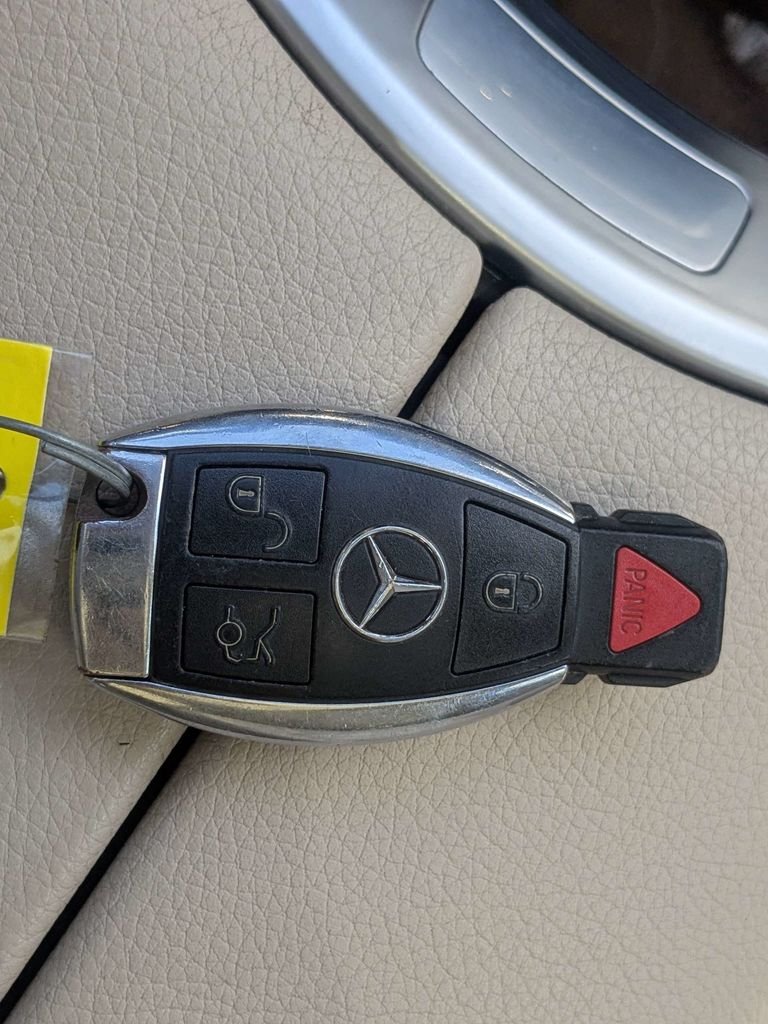 Used 2016 Blue Mercedes-Benz GLC 300 image 33