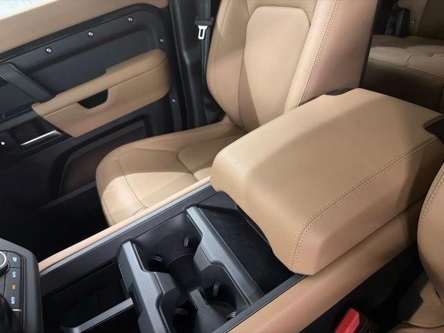 New 2026 Santorini Black Land Rover X-Dynamic SE image 35