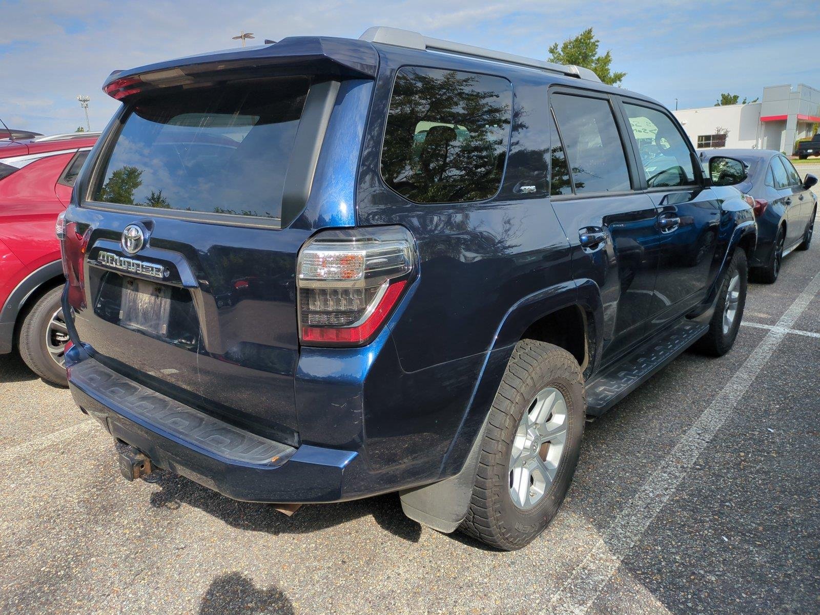 Used 2017  Toyota SR5 Premium image 3