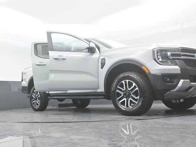 New 2026 Avalanche Ford Lariat® image 29