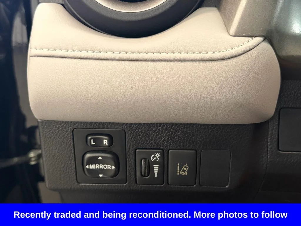 Used 2018 Black Toyota XLE image 24
