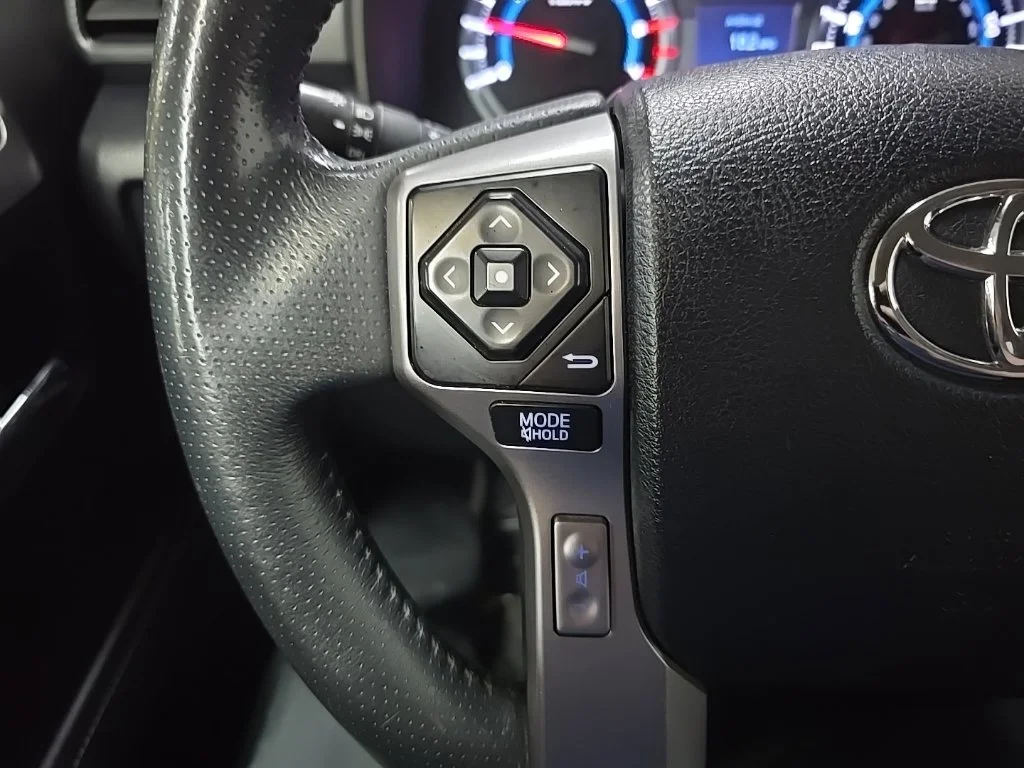 Used 2018 Red Toyota SR5 image 20