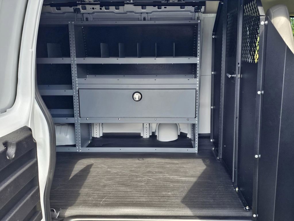 2025 Chevrolet Express Cargo Work Van - Photo 8