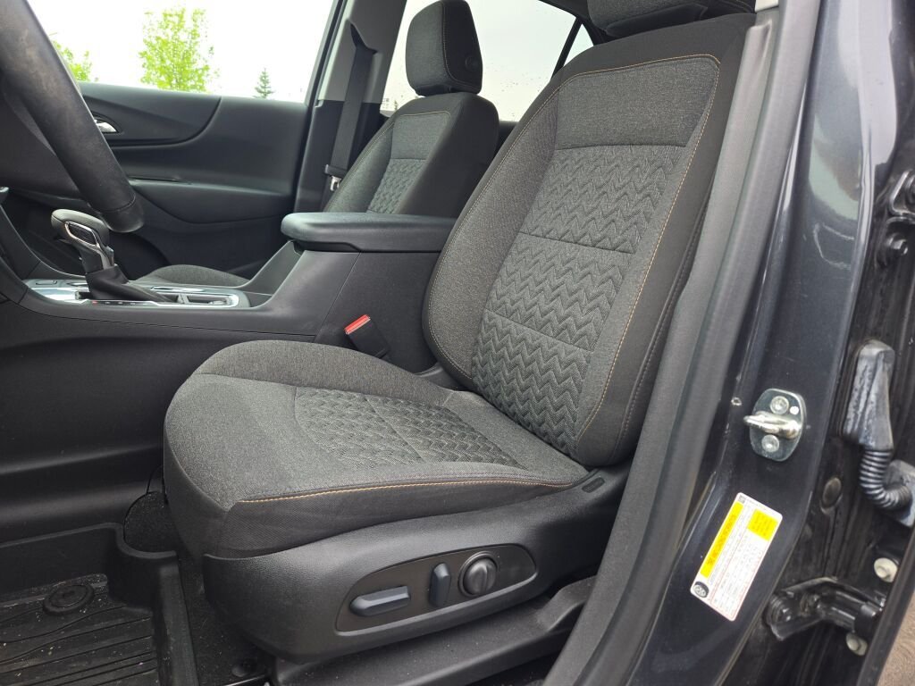 Used 2023 Gray Chevrolet LT image 22