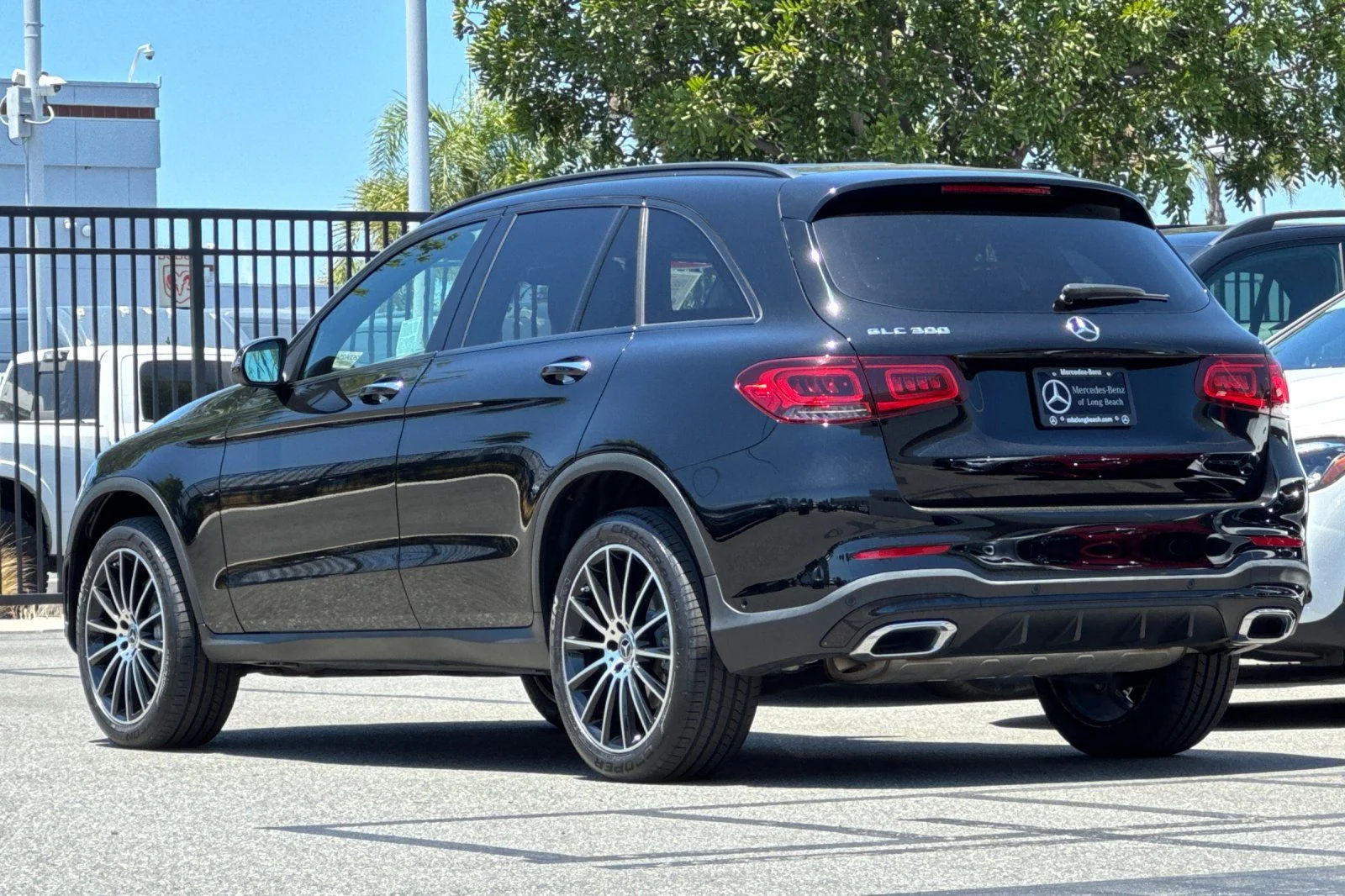 Used 2022 Black Mercedes-Benz GLC 300 image 6