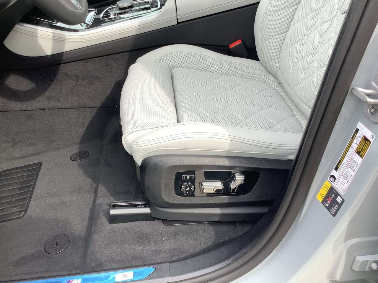 New 2026 Brooklyn Grey Metallic BMW xDrive50e image 15