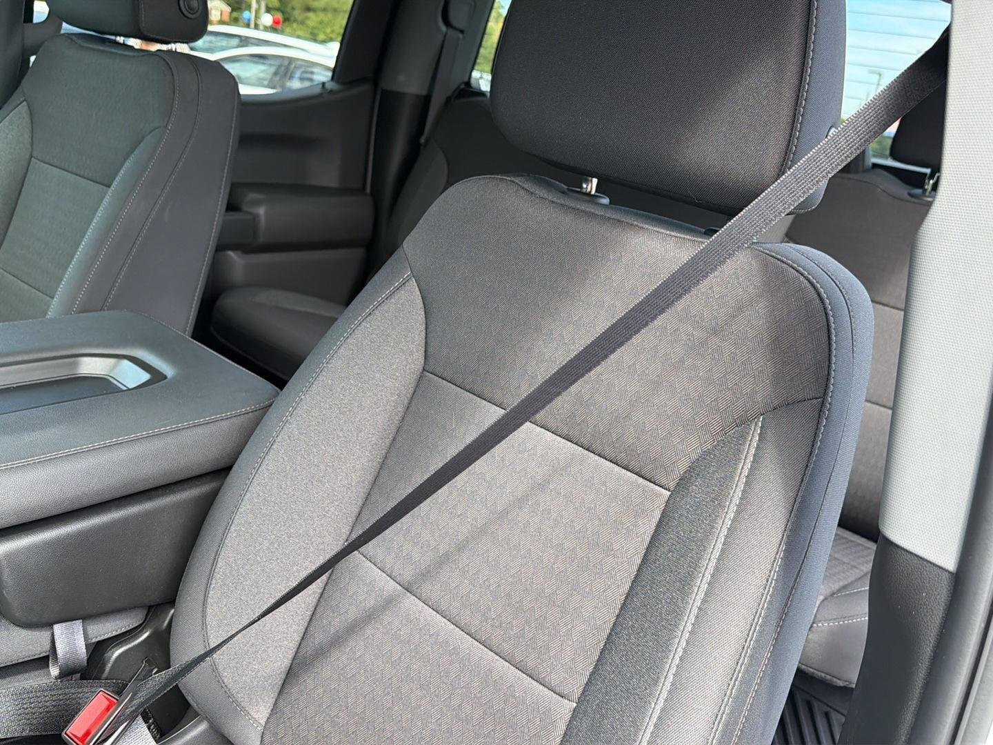 Used 2024 Summit White Chevrolet Custom image 27