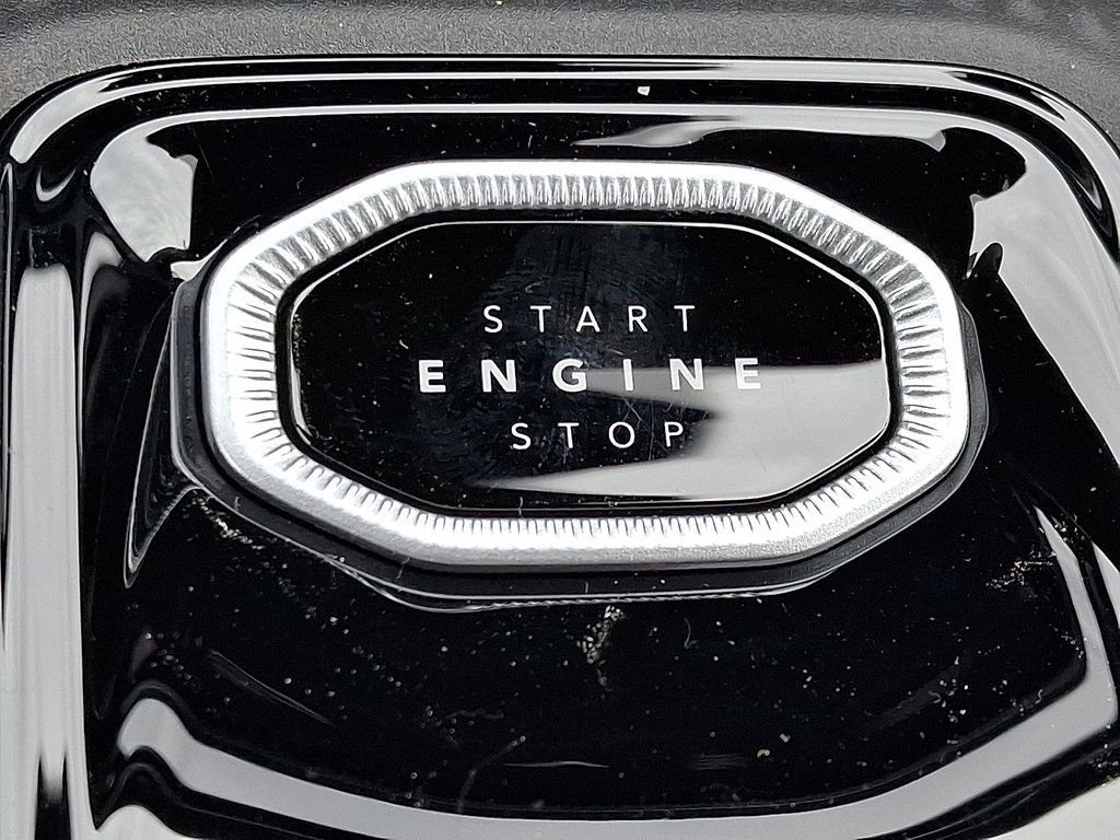 New 2026 Silver Jeep Laredo image 15