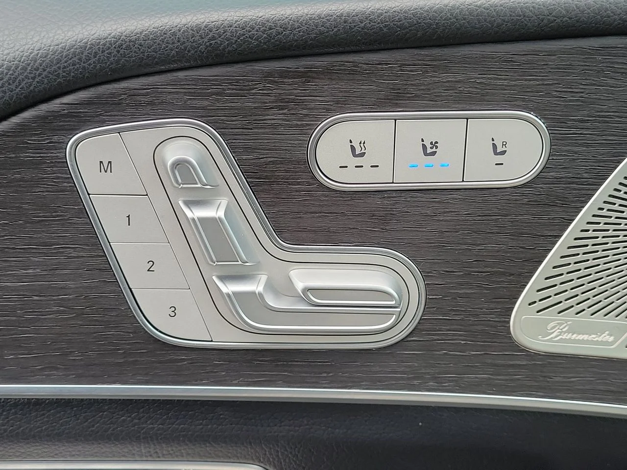 Certified Used 2021  Mercedes-Benz GLS 450 image 28