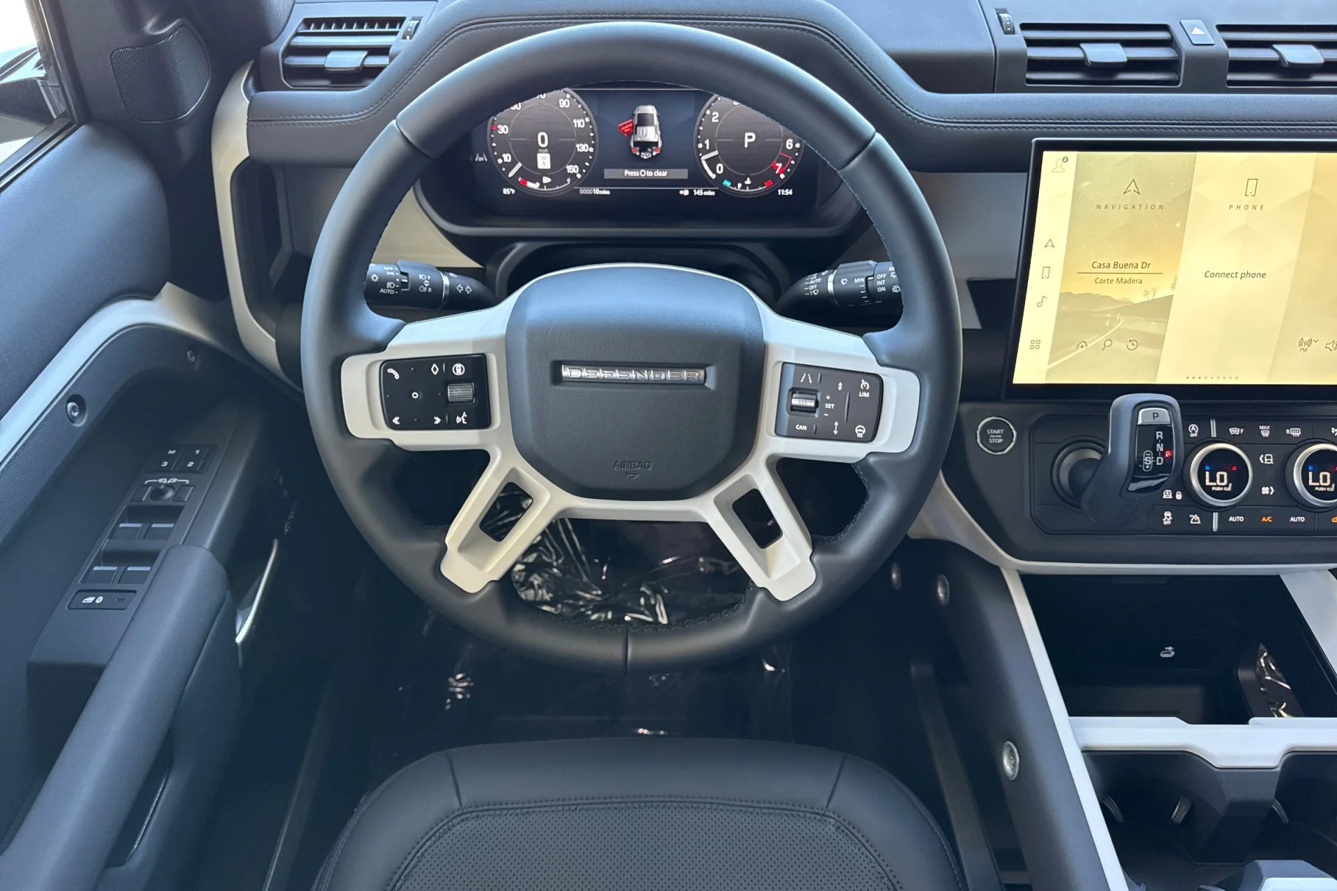 New 2026 Fuji White Land Rover X-Dynamic SE image 16