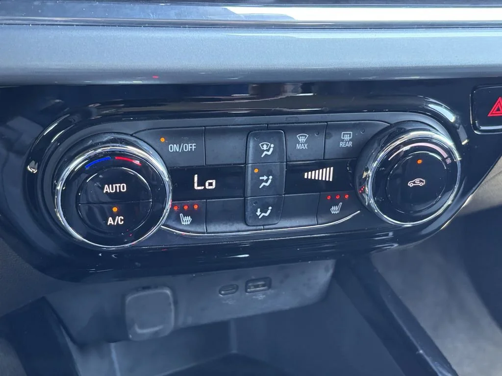 Used 2024 Sterling Gray Metallic Chevrolet LT image 31