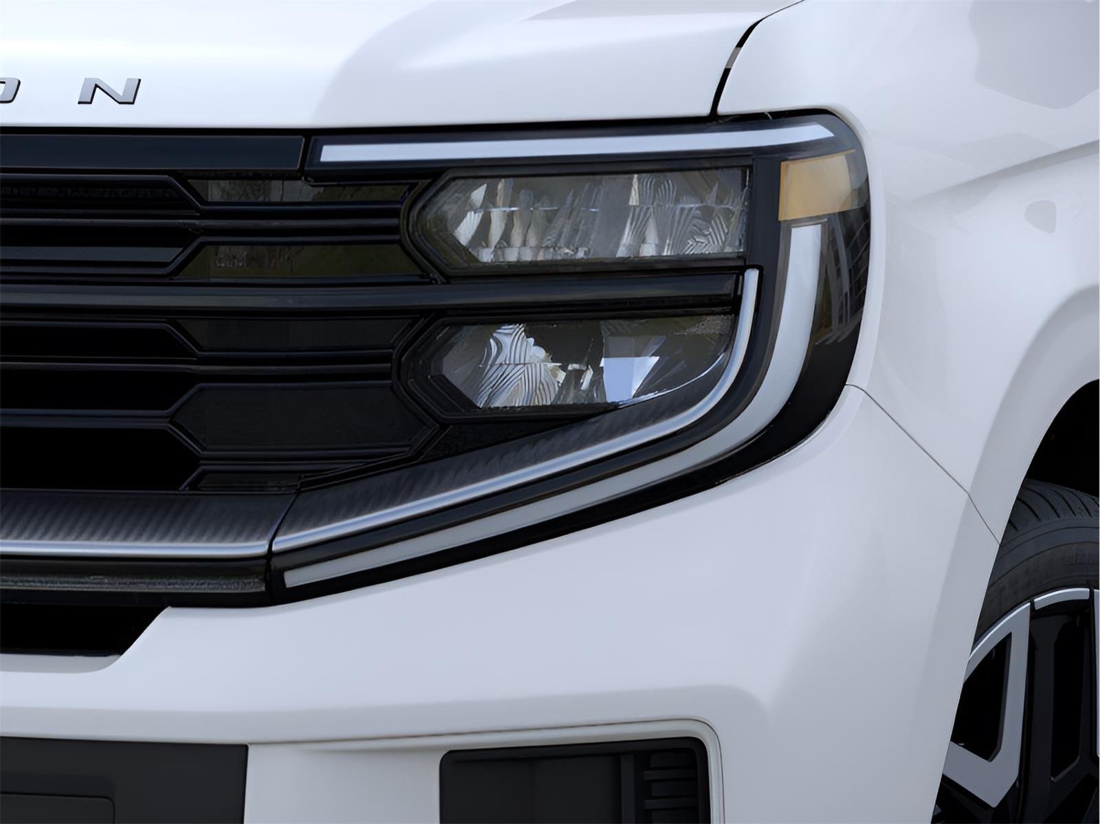 New 2026 Star White Metallic Tri-Coat Ford MAX Platinum® image 18