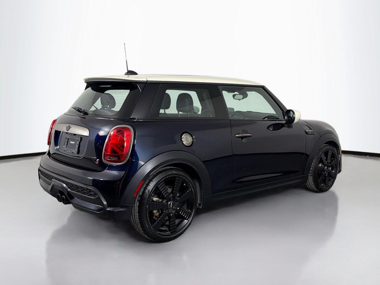 Used 2024 Black MINI Cooper S image 5