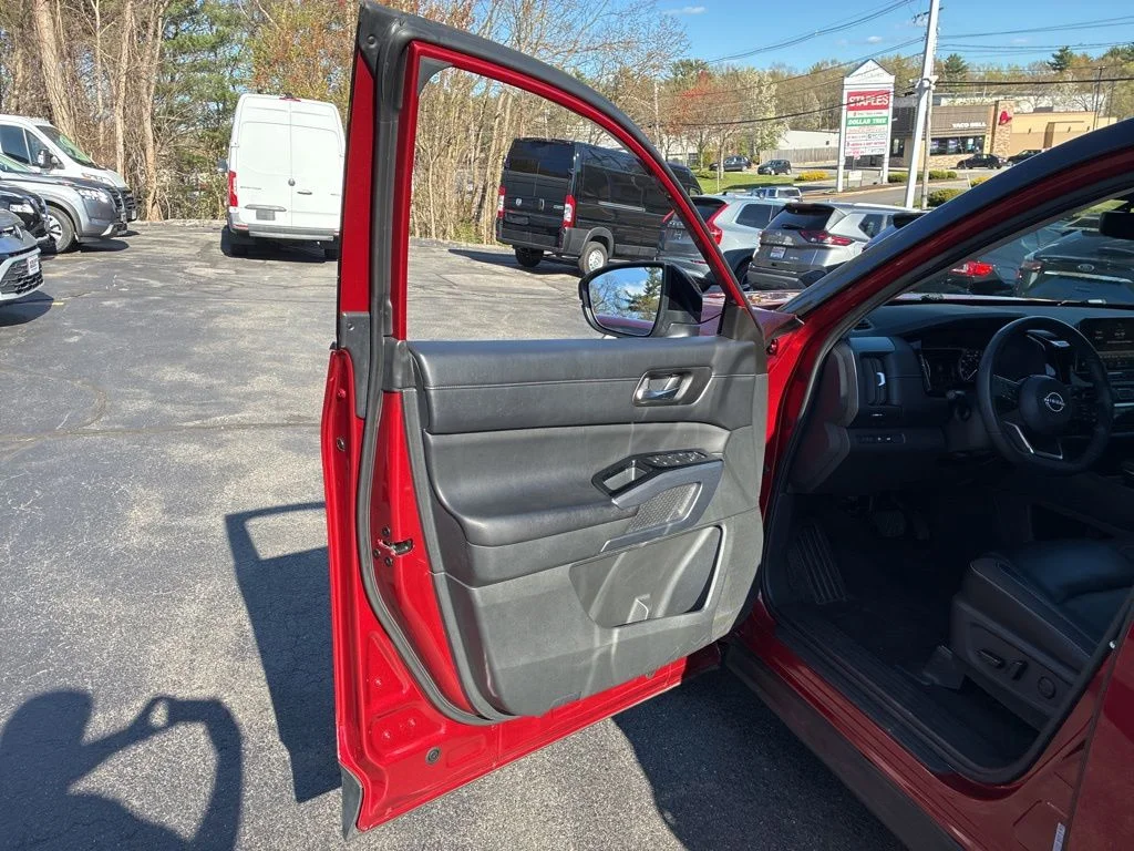 Certified Used 2023 Red Nissan SL image 12