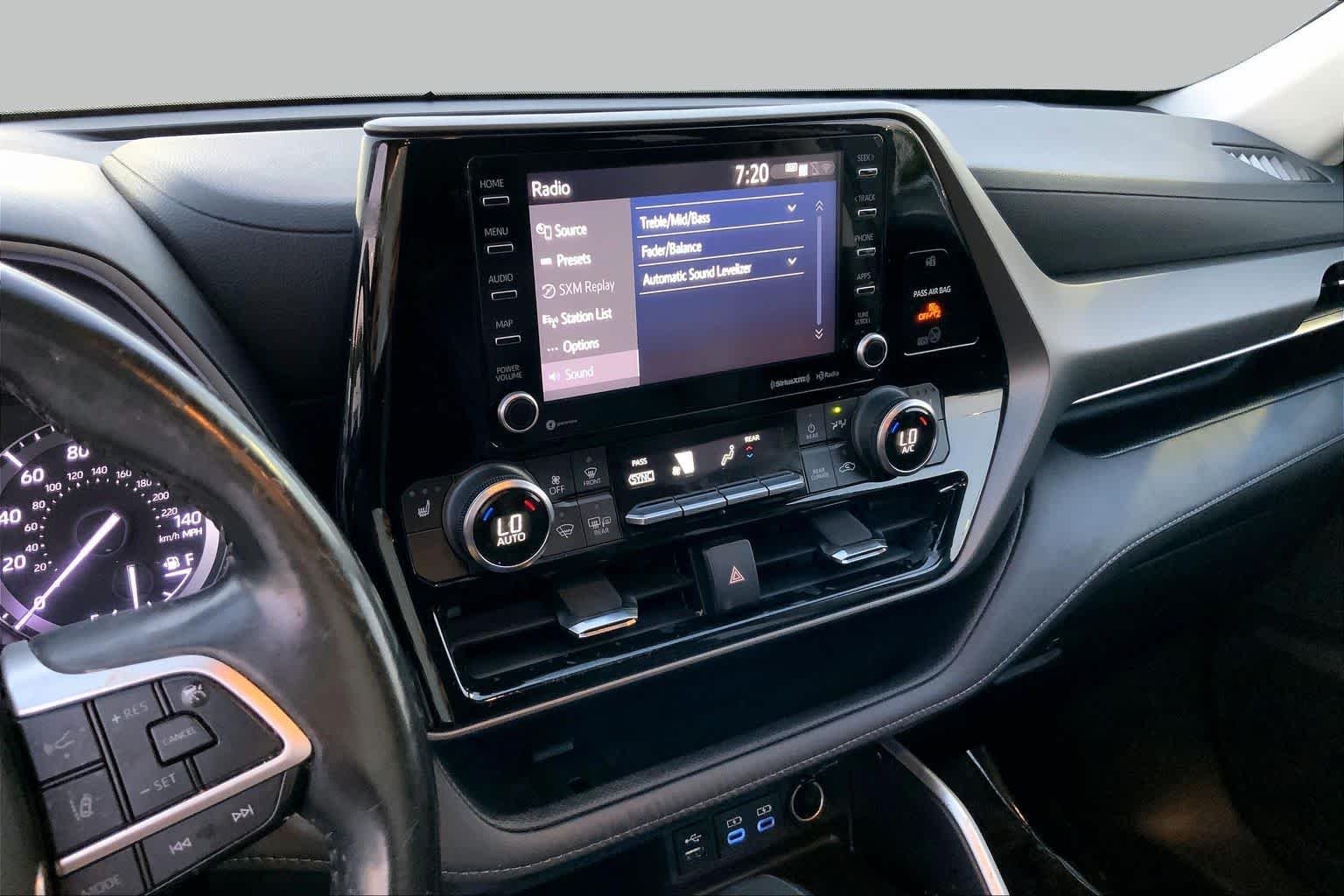 Used 2022 Midnight Black Metallic Toyota XLE image 6