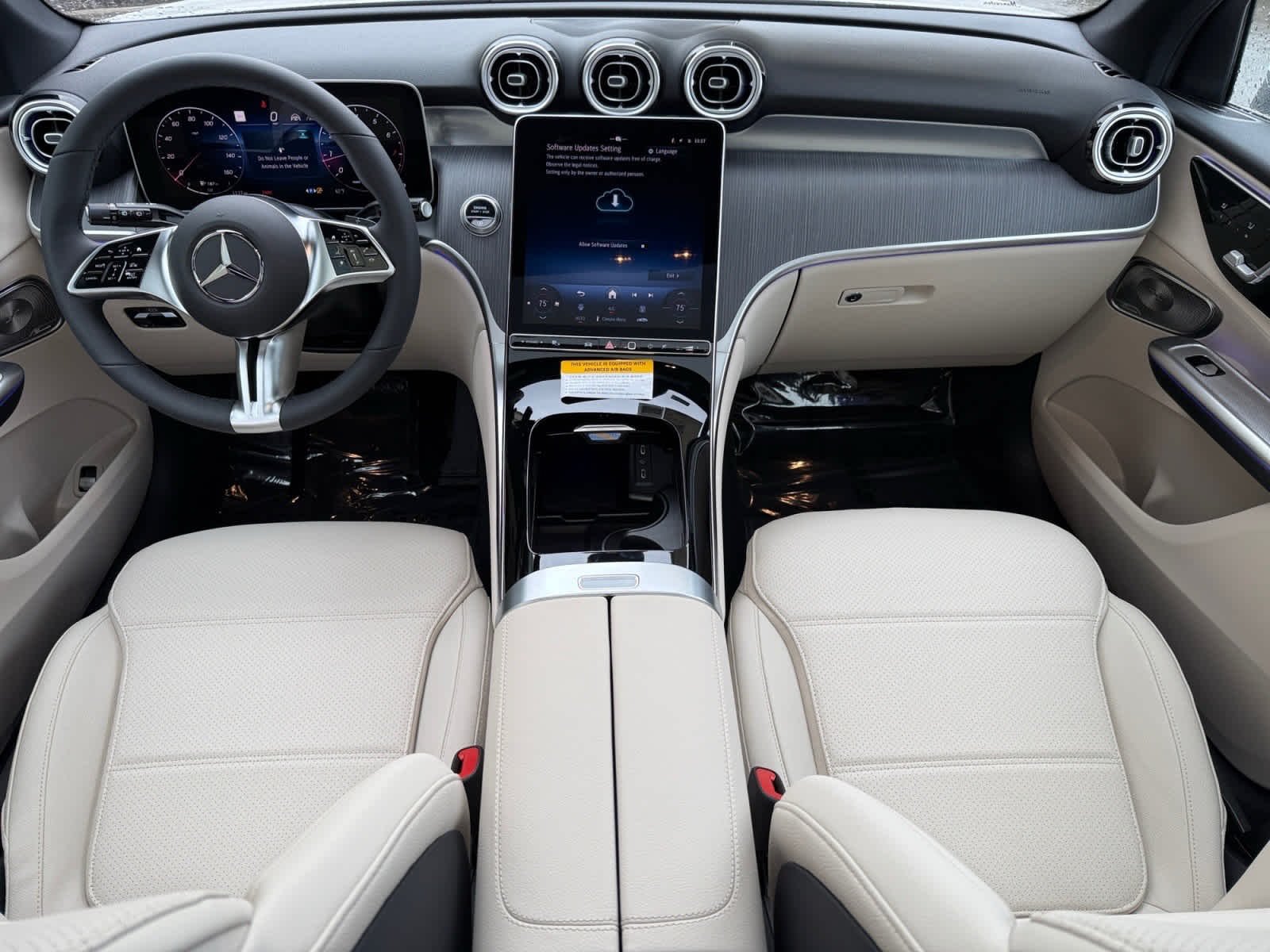 Used 2026 Polar White Mercedes-Benz GLC 300 image 12