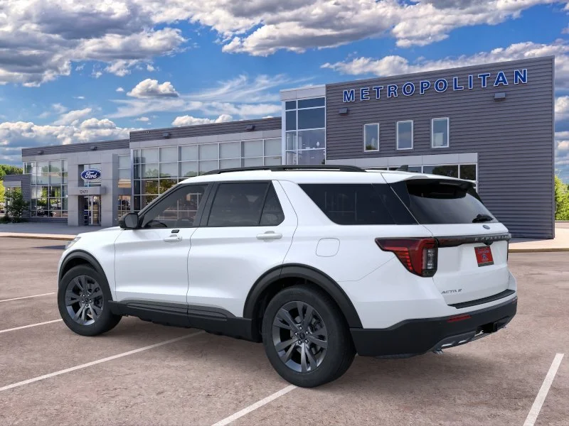 New 2026 Star White Metallic Tri-Coat Ford Active image 4