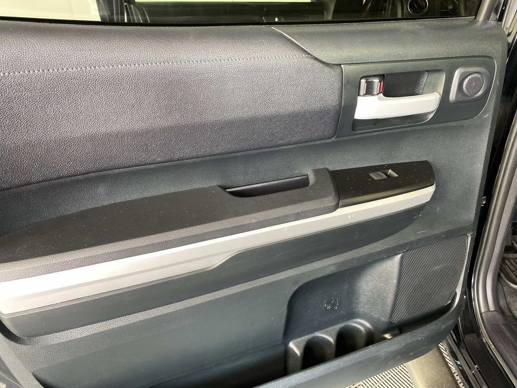 Used 2017 Black Toyota SR5 image 24