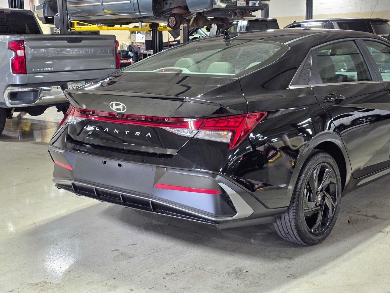 New 2026 Abyss Black Hyundai SEL Sport image 11