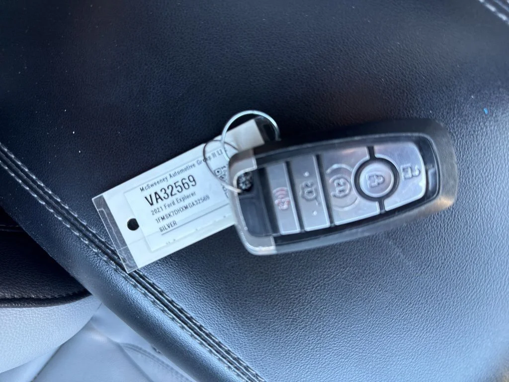 Used 2021 Silver Ford XLT image 25