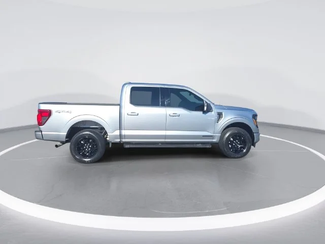 Used 2024 Silver Ford XLT image 3