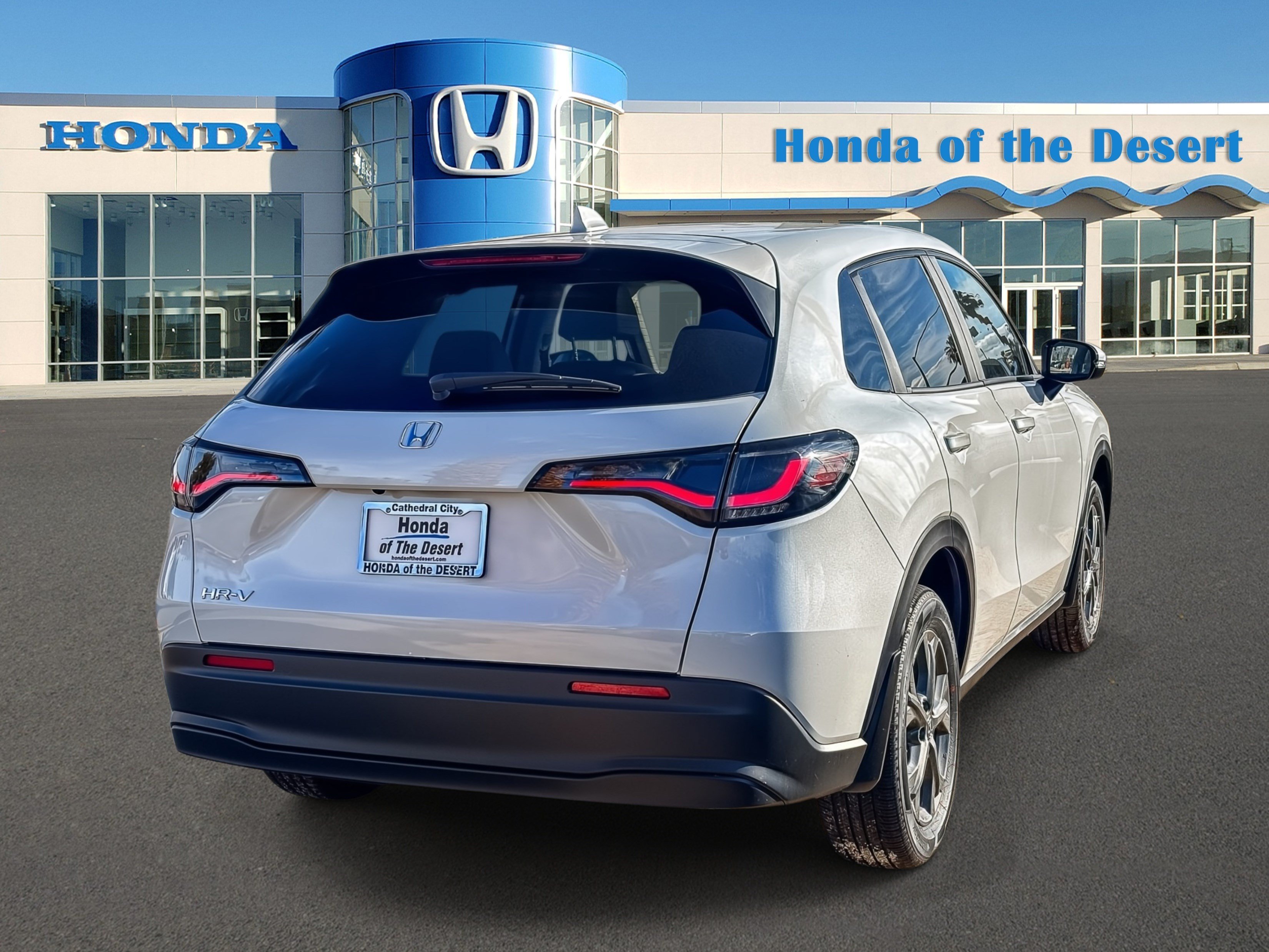 New 2027 Platinum White Pearl Honda LX image 6