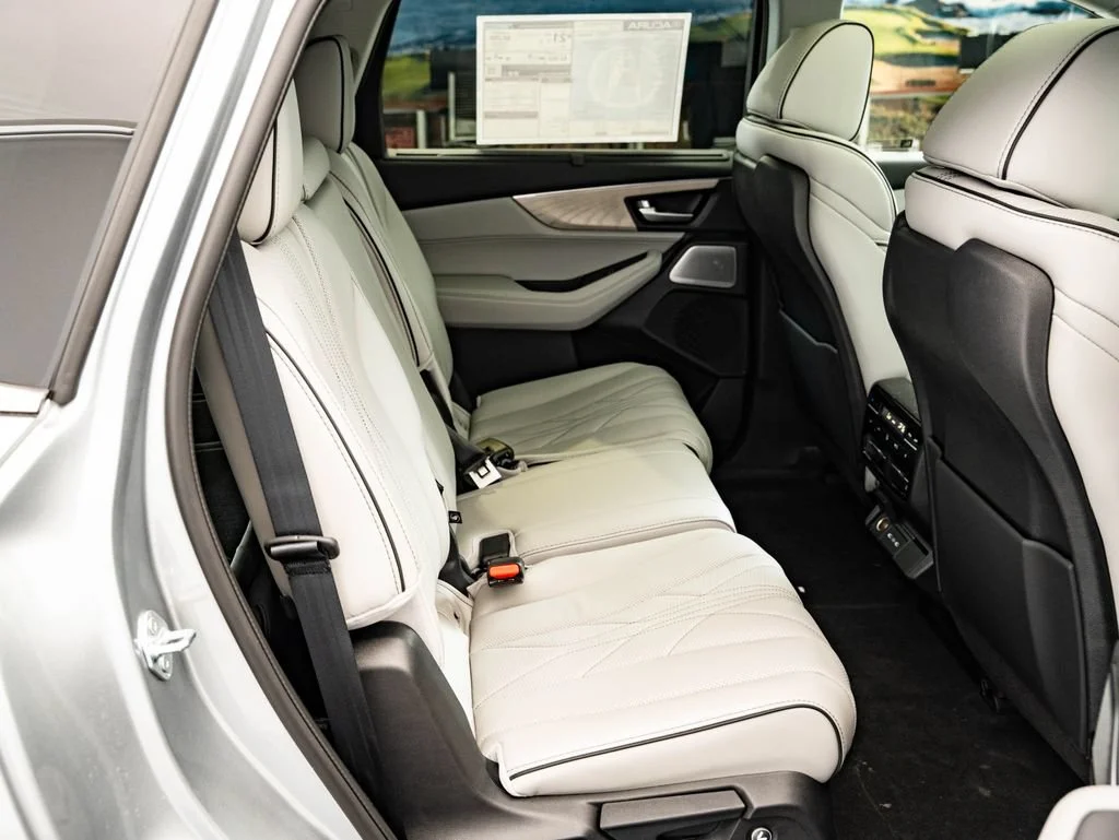 New 2026 Solar Silver Metallic Acura Advance Package image 48