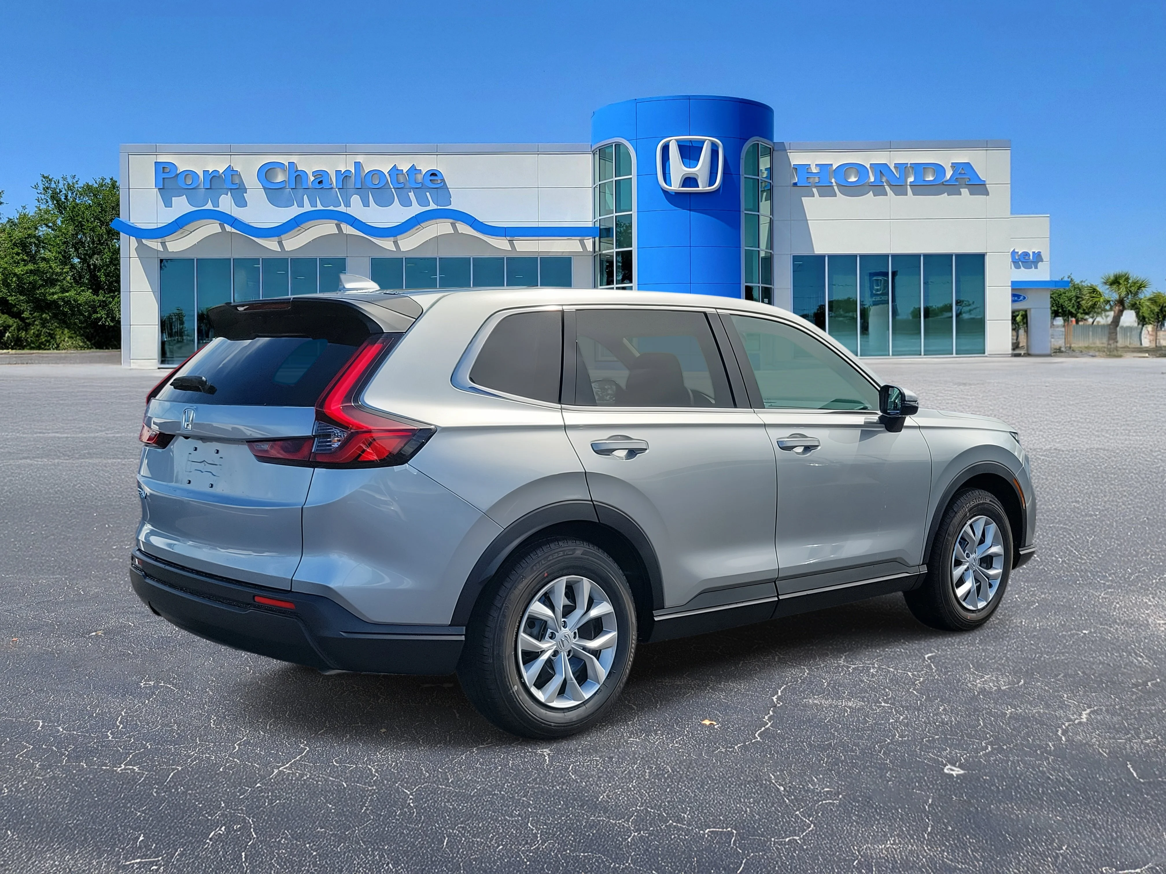 New 2026 Solar Silver Metallic Honda LX image 4