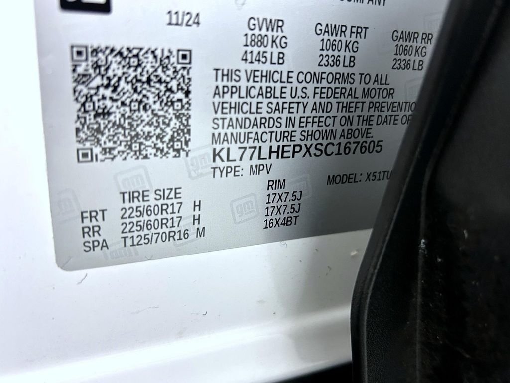 Used 2025 White Chevrolet LT image 24