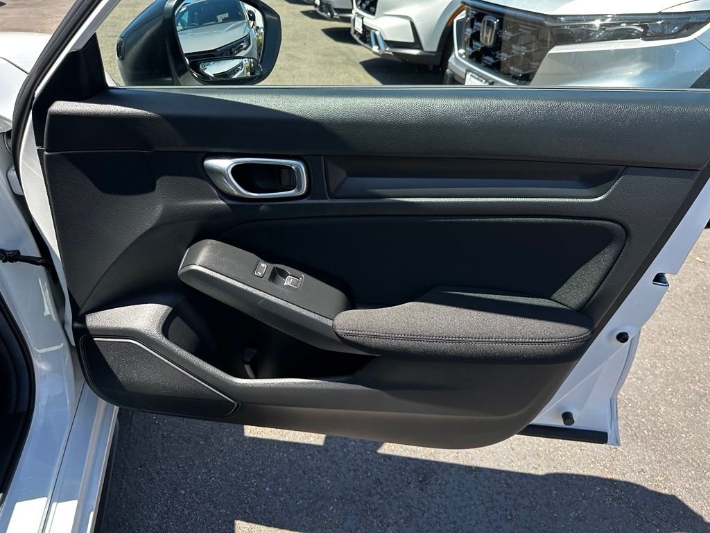 Used 2024  Honda Sport image 15