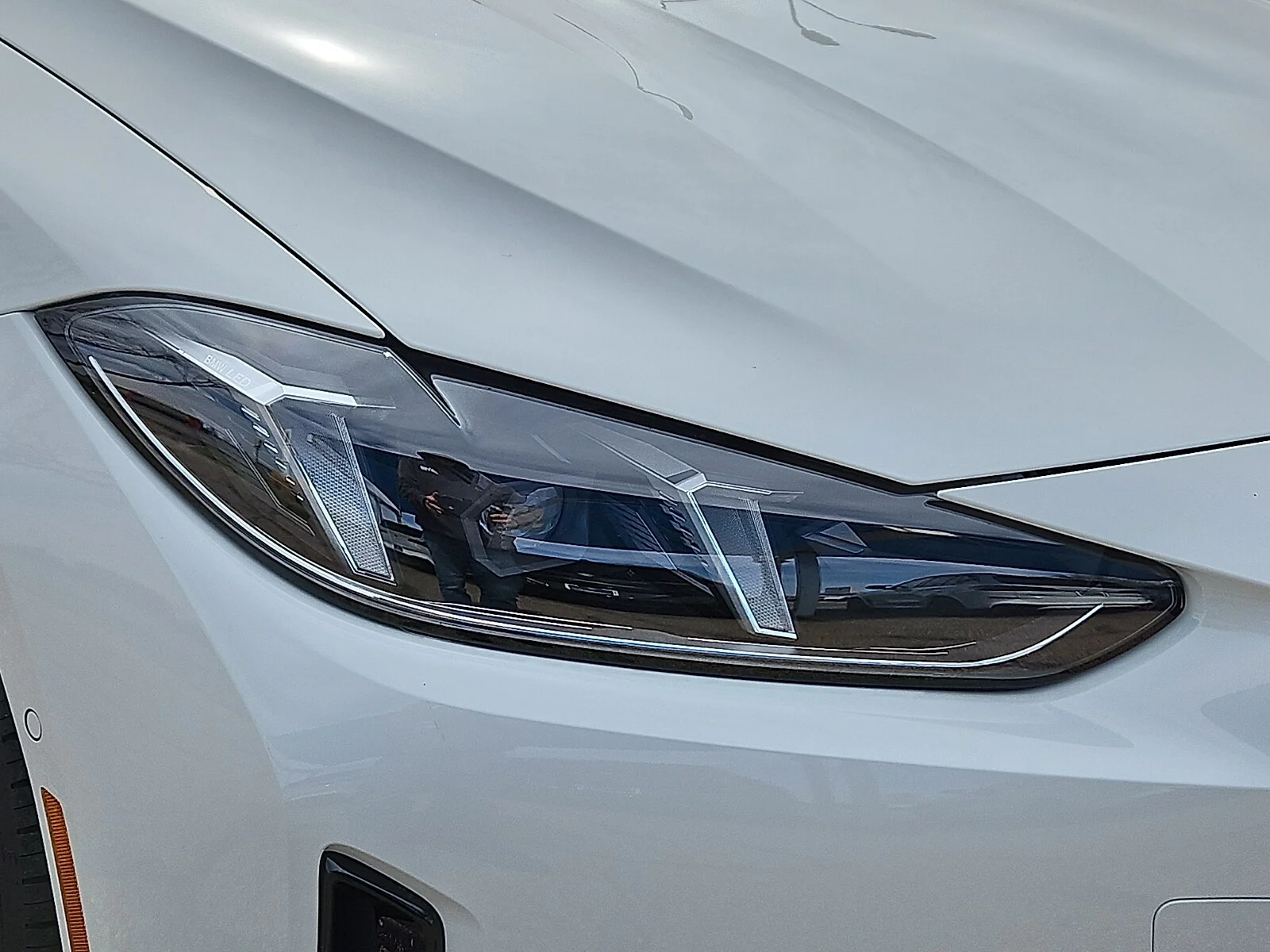 New 2026 Alpine White BMW xDrive40 All-Wheel Drive Gran image 6