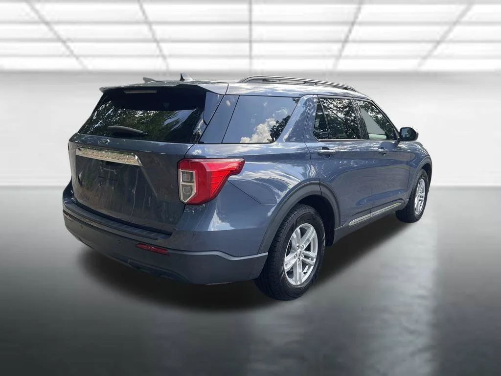 Used 2021 Blue Ford XLT image 4