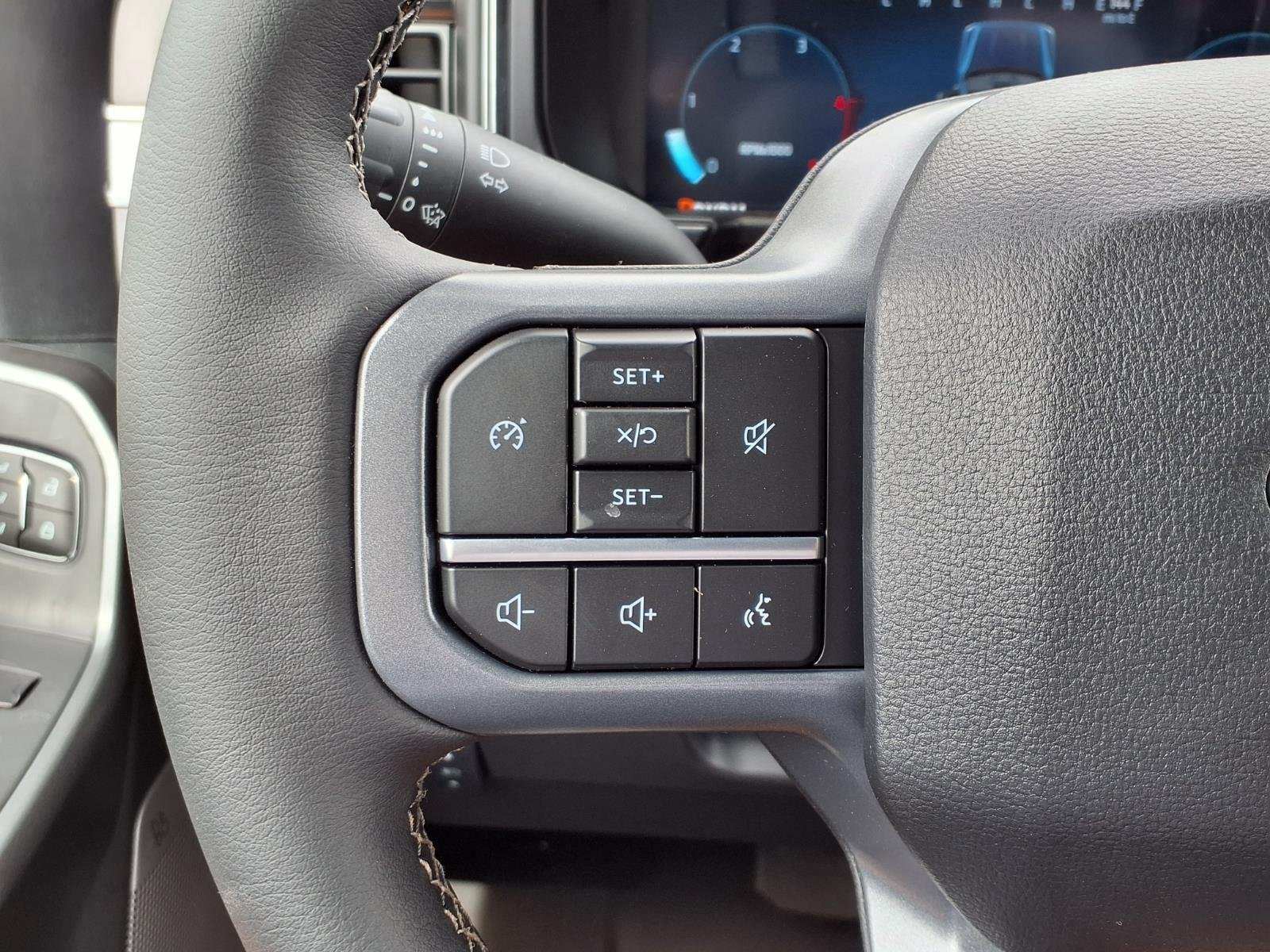 New 2026 Agate Black Metallic Ford F-250® Lariat® image 27