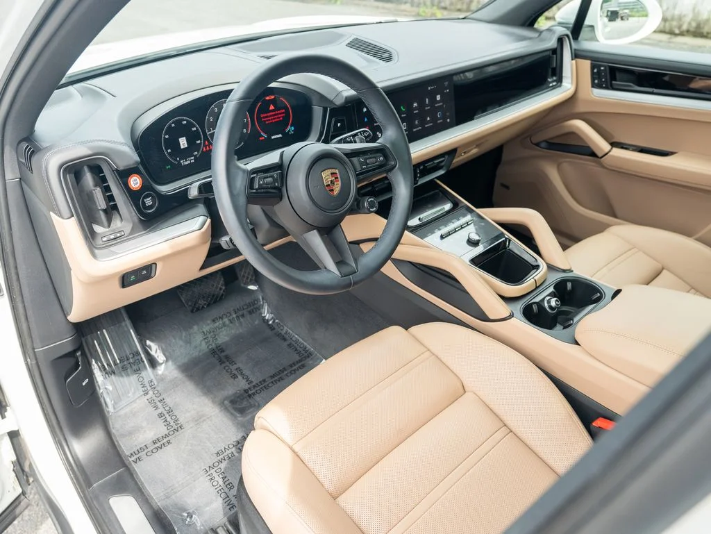 Used 2024 White Porsche Base image 12