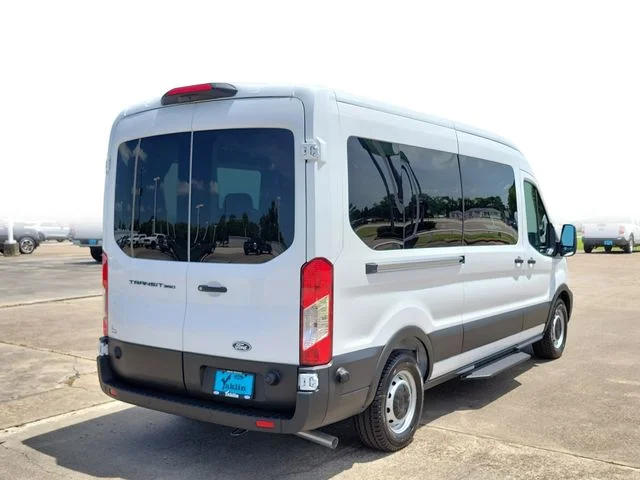 New 2026 Oxford White Ford Passenger Van XL image 4
