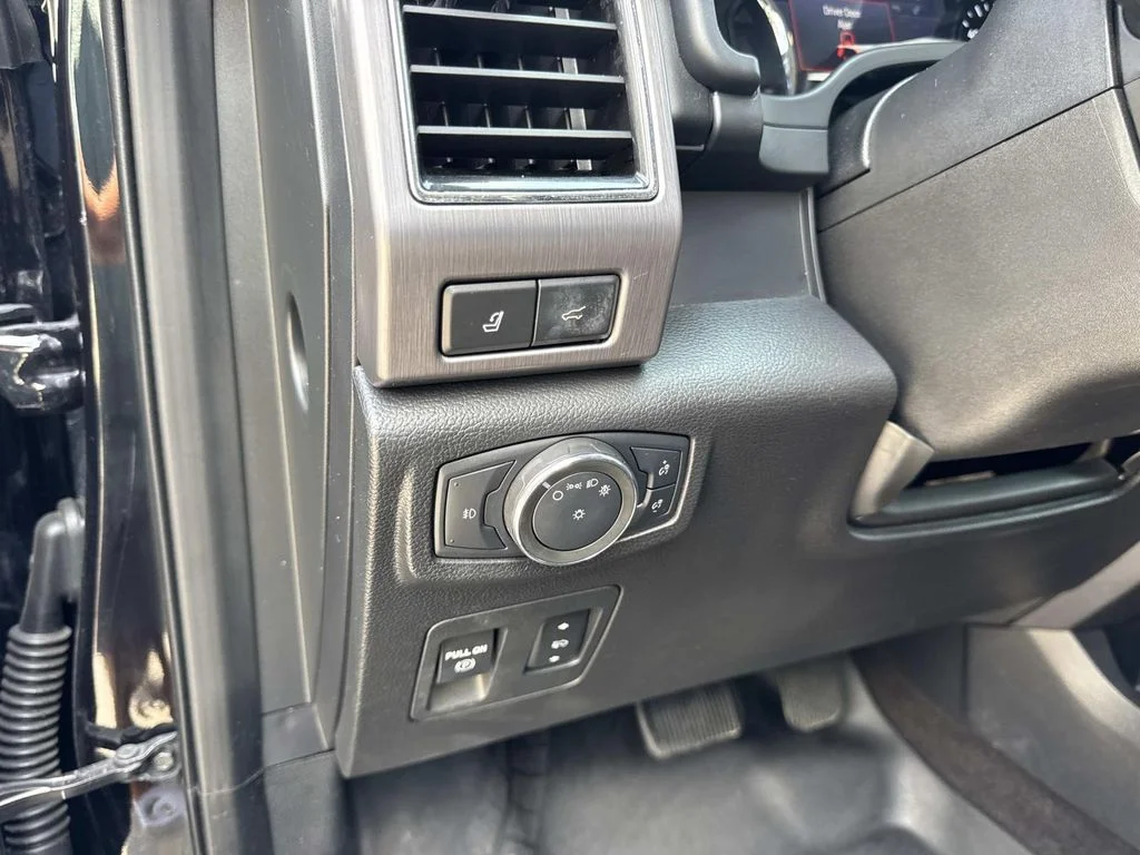 Certified Used 2020 Agate Black Ford Platinum image 21