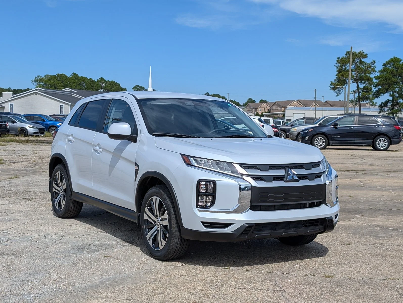 New 2027 White Mitsubishi 2.0 ES image 9