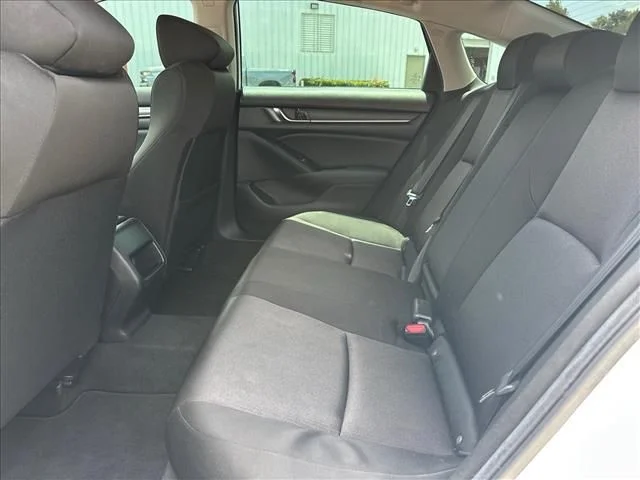 Used 2019  Honda LX image 15