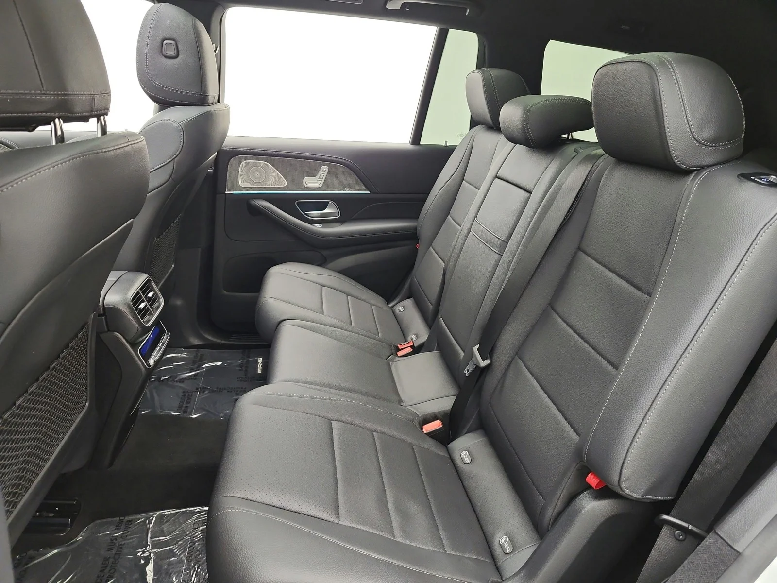Used 2023 MANUFAKTUR Diamond White Metallic Mercedes-Benz GLS 450 4MATIC® SUV image 21