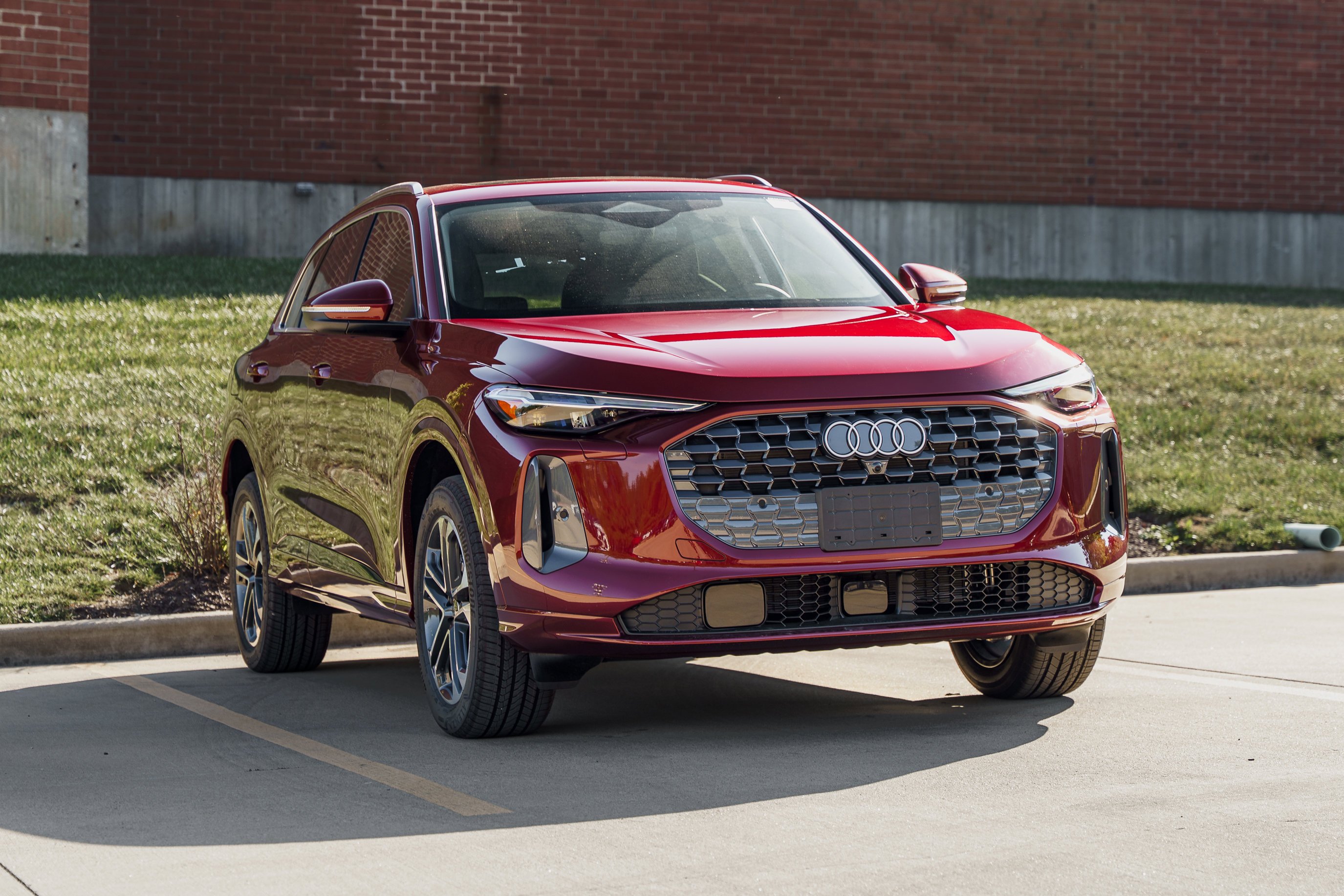 2025 Audi New Q5 Premium Plus