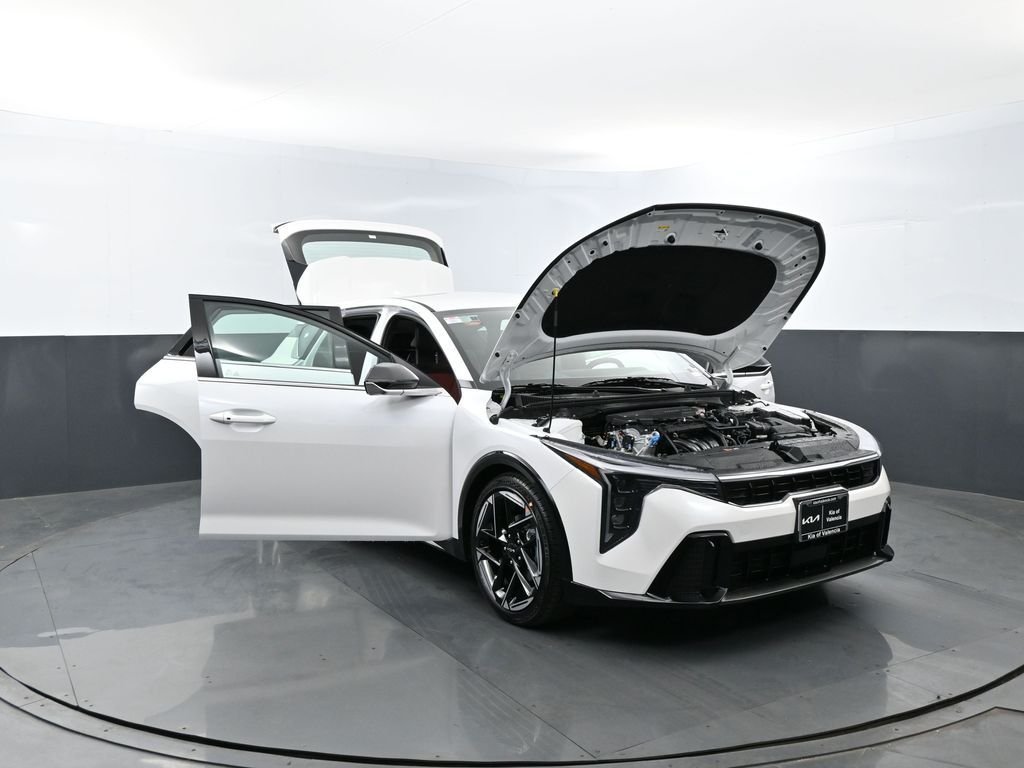 New 2026 Snow White Pearl Kia GT-Line image 27
