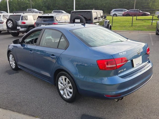 Used 2015 Blue Volkswagen 1.8T SE image 10