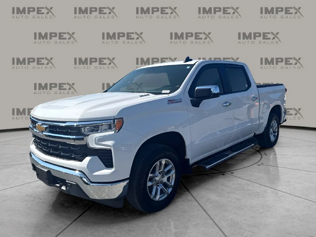 Used 2025 White Chevrolet LT image 1