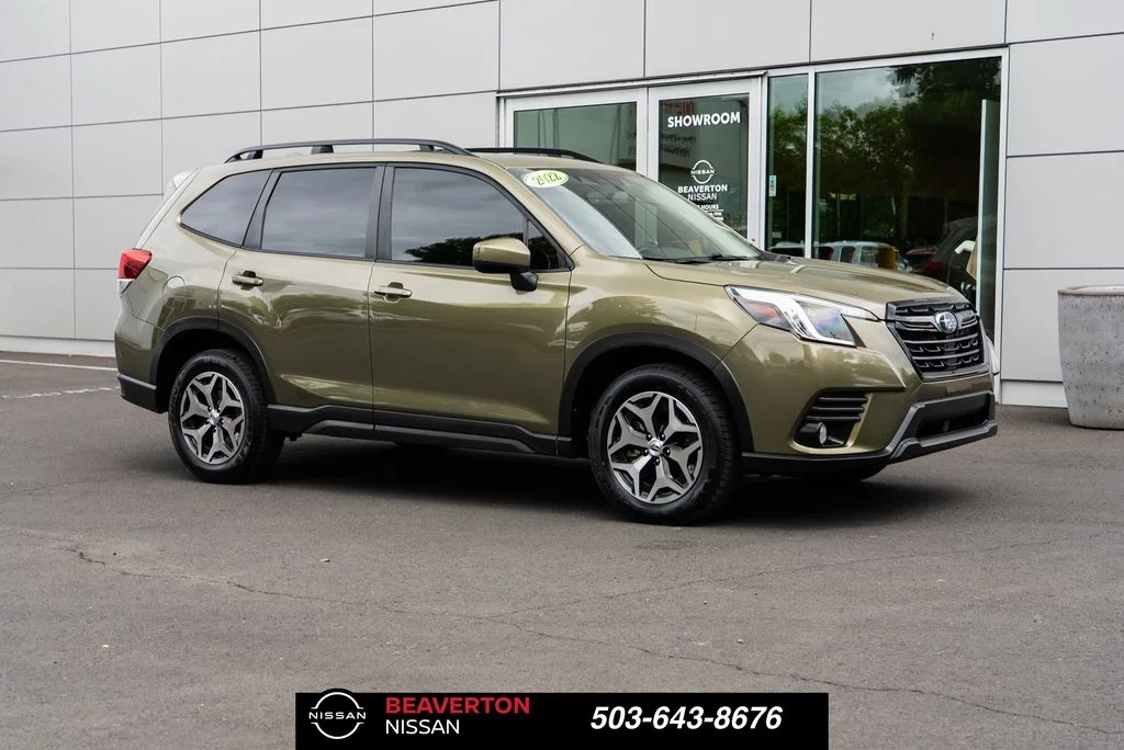 Used 2022 Green Subaru Premium image 1