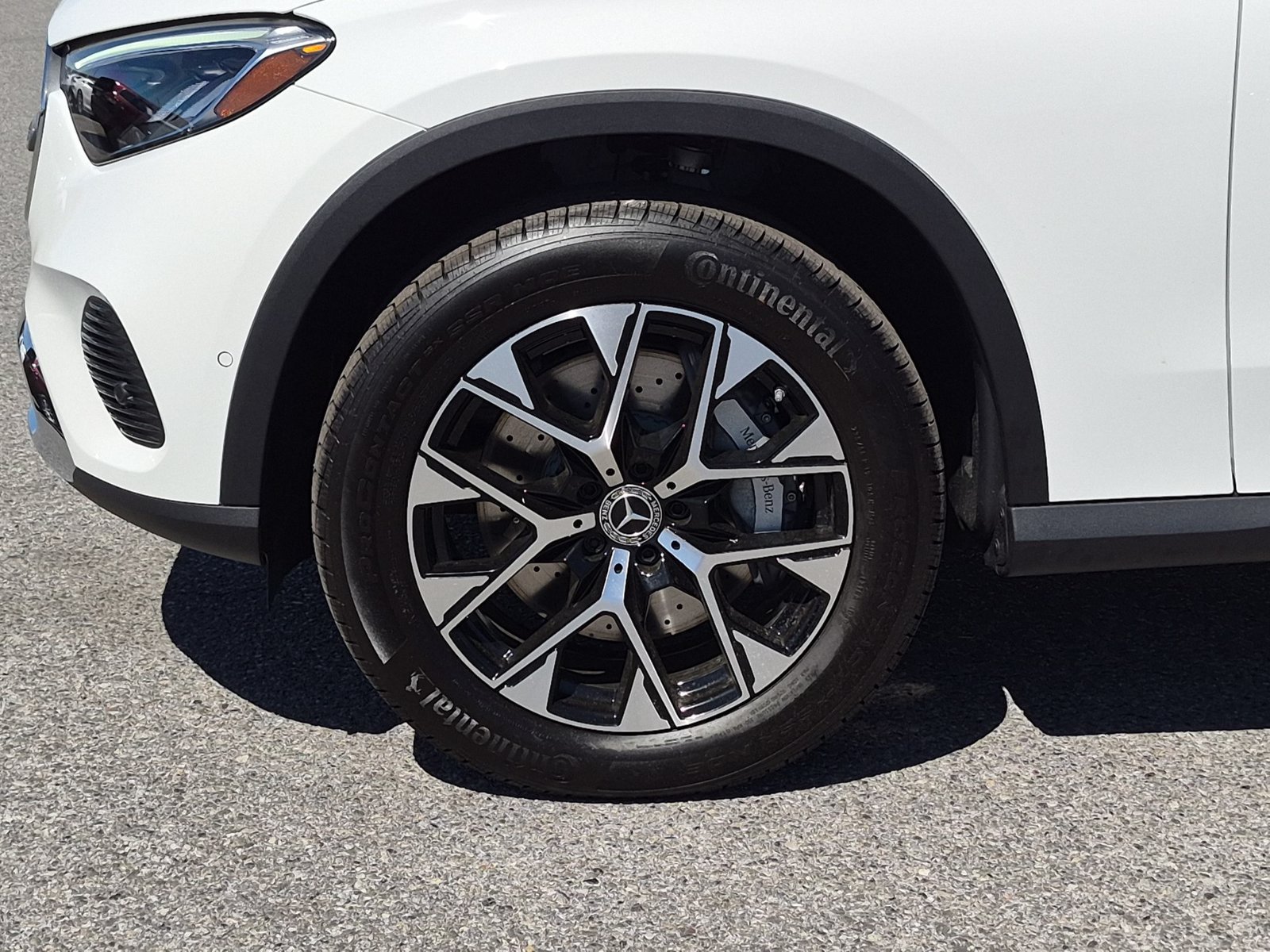 New 2027 Polar White Mercedes-Benz GLC 350e image 10