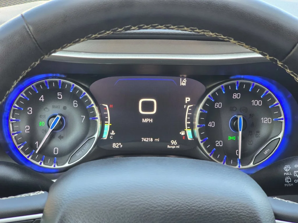 Used 2024 Black Chrysler Touring L image 31
