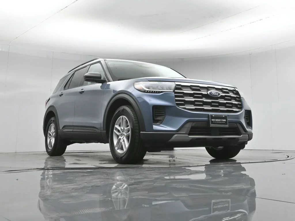 New 2026 Vapor Blue Metallic Ford Active image 46