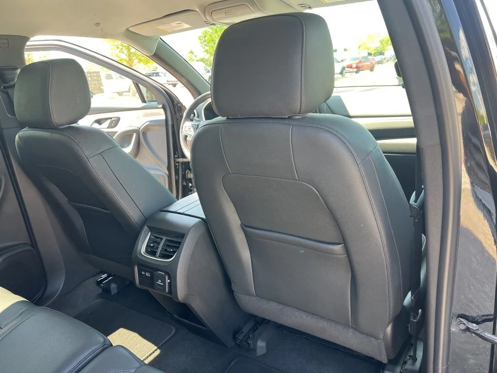 Used 2022 Black Chevrolet LT image 39